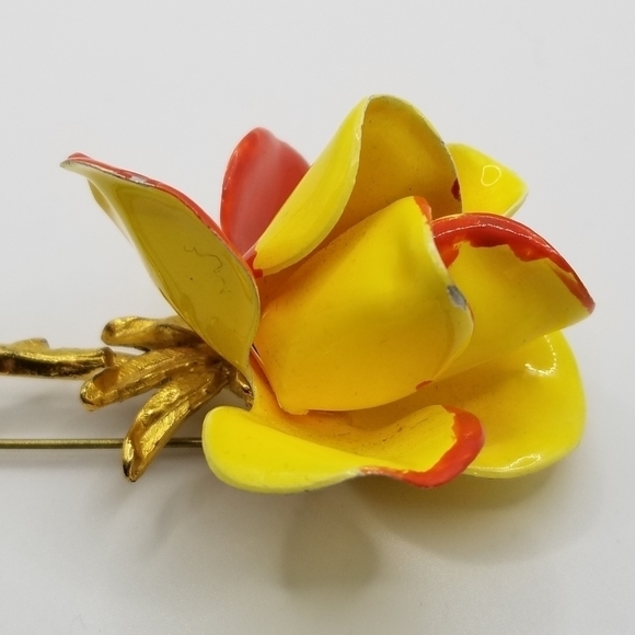 Vintage Enamel Flower Gold Tone Stem Brooch Pin Orange Yellow Large High Gloss - Picture 5 of 12